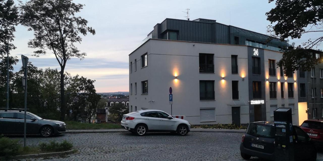 Green Hill Krakow Bagian luar foto